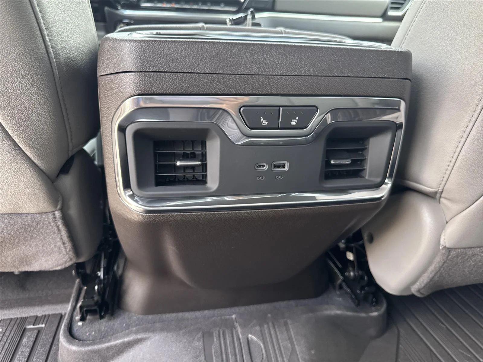 New 2026 Sterling Metallic GMC SLT image 32