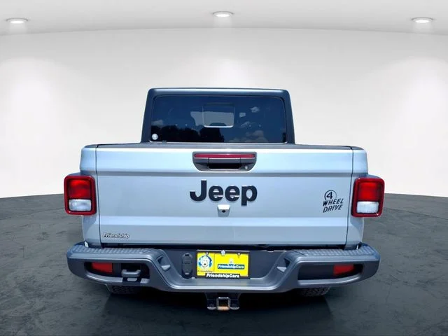 Used 2022 Silver Jeep Willys image 10
