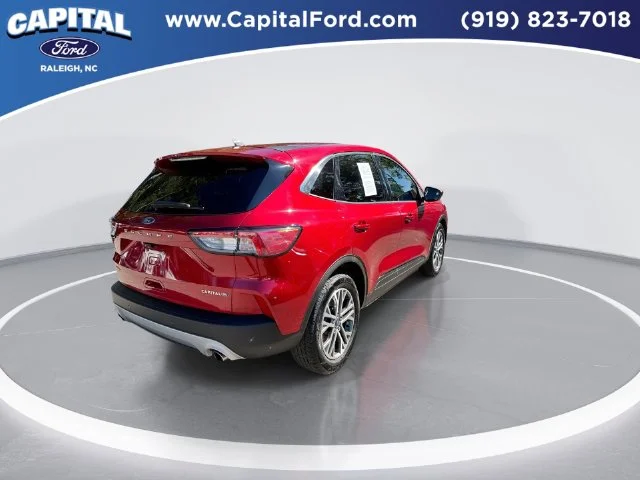 Used 2022 Red Ford SEL image 8