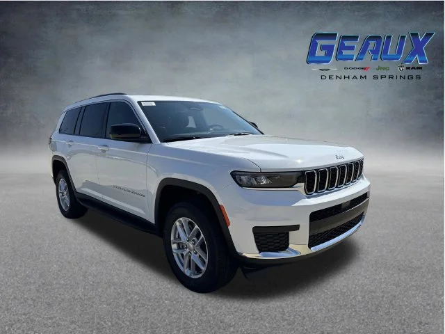 New 2026 Bright White Clear-Coat Exterior Paint Jeep Laredo X image 1