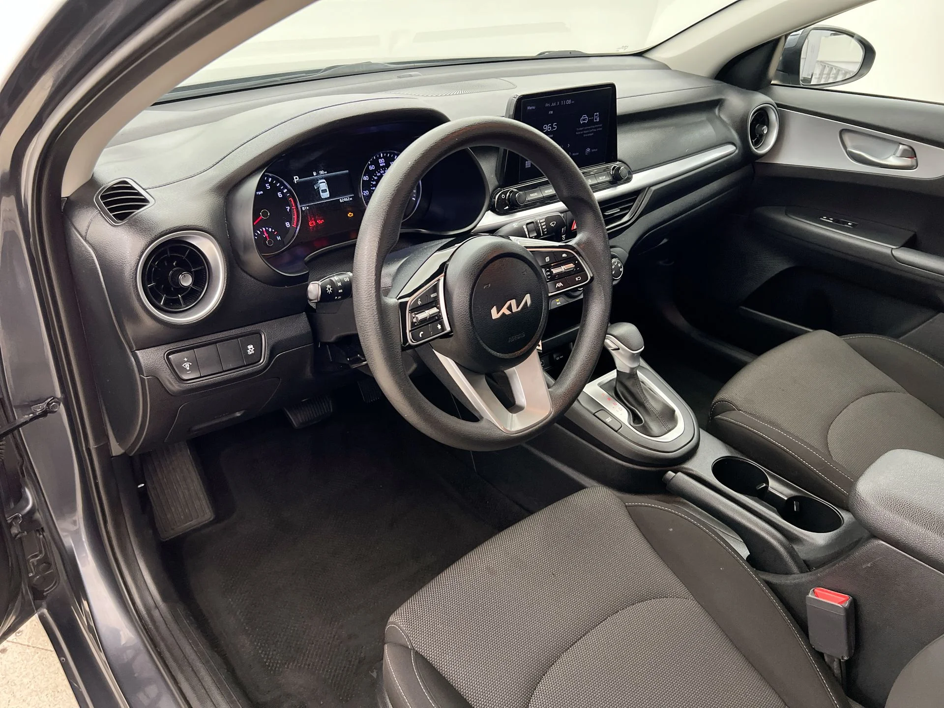 Used 2023 Gray Kia LXS image 7