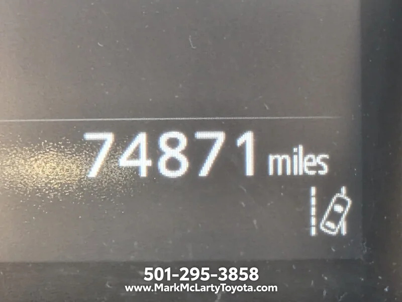 Used 2022 Predawn Gray Mica TOYOTA SE AUTO image 22