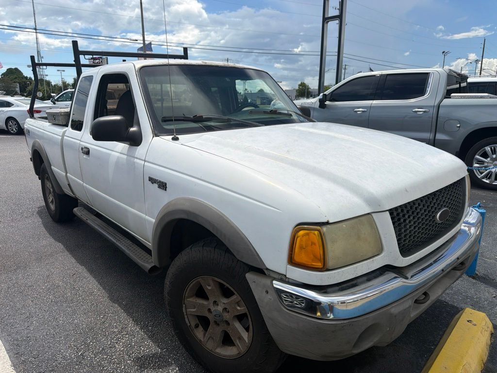 Used 2002 White Ford XLT image 2