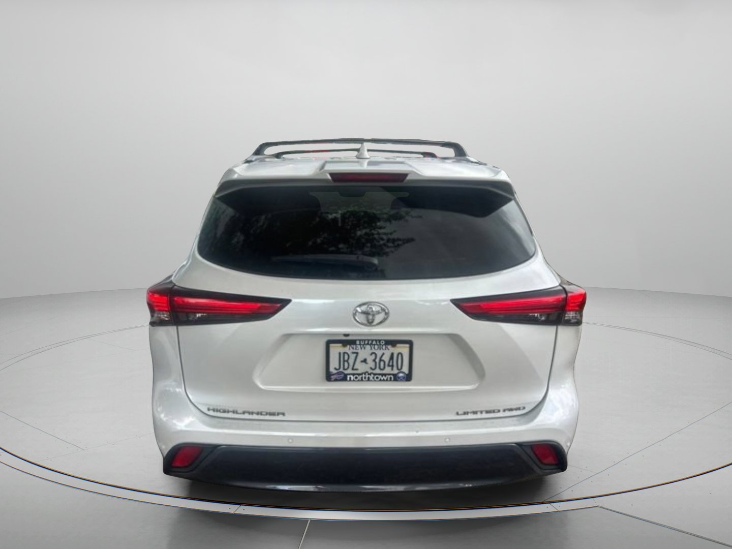 Used 2023 Pearl Toyota Limited image 6