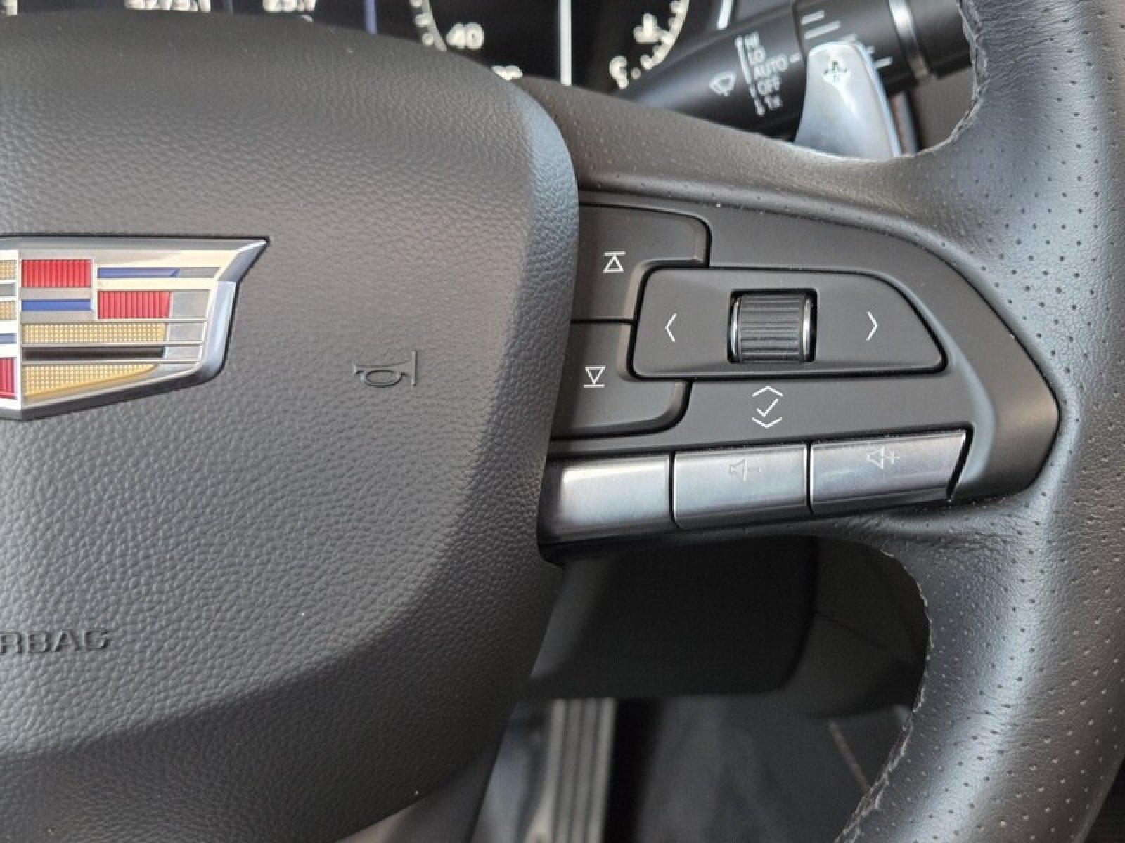 Used 2024 SILVER Cadillac 4dr Sdn Sport image 27
