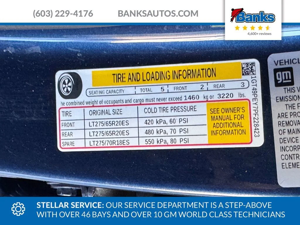 Used 2023 Pacific Blue Metallic GMC AT4 image 8