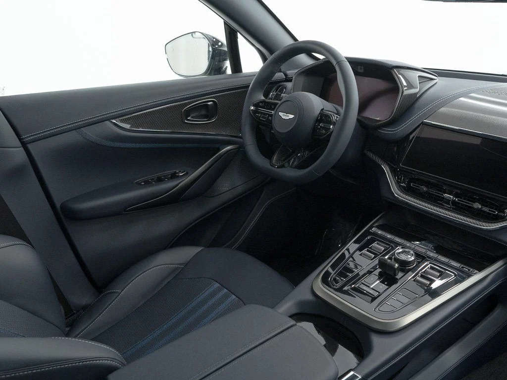 New 2026 Q Spirit Silver Aston Martin 707 image 26