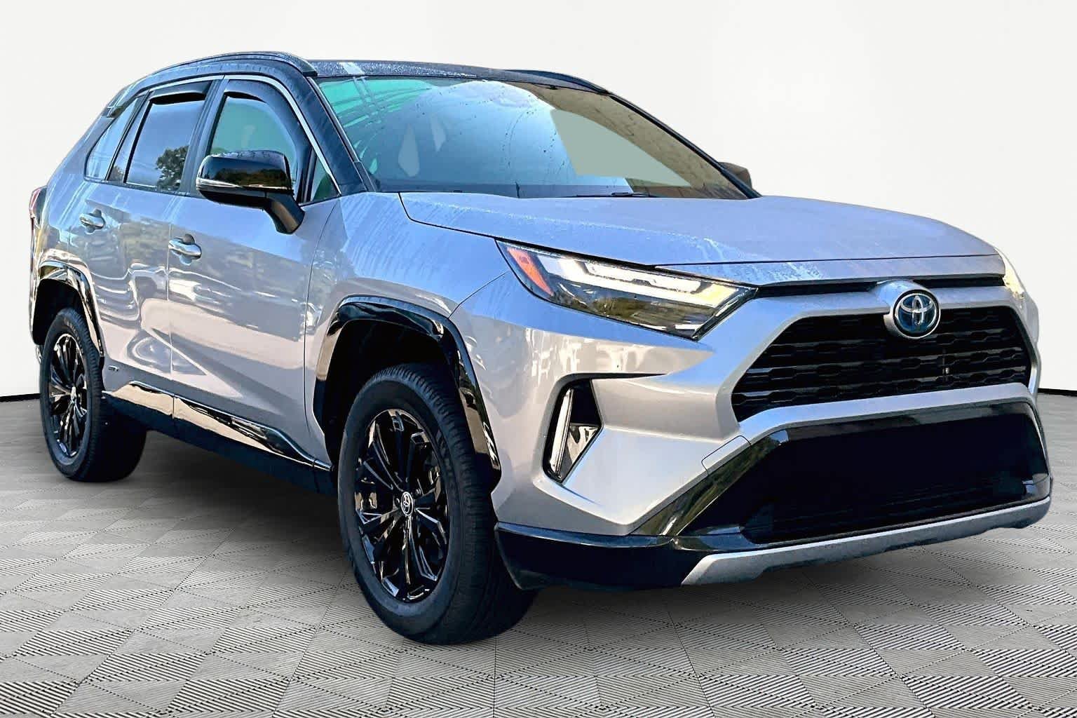 Used 2023 Silver Sky Metallic/Midnight Black Metallic Toyota Hybrid XSE image 3