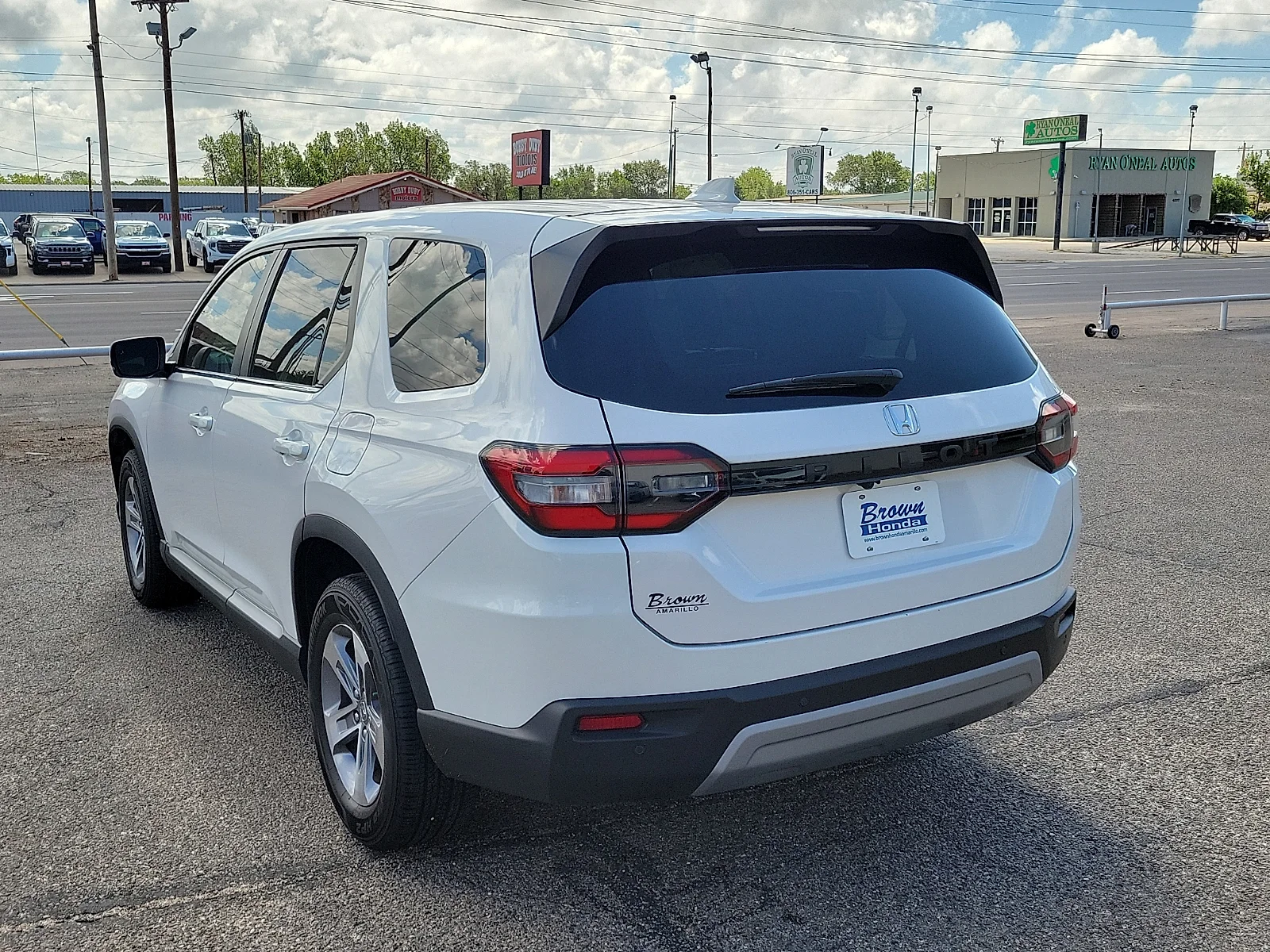 Certified Used 2025 Platinum White Pearl Honda EX-L image 8