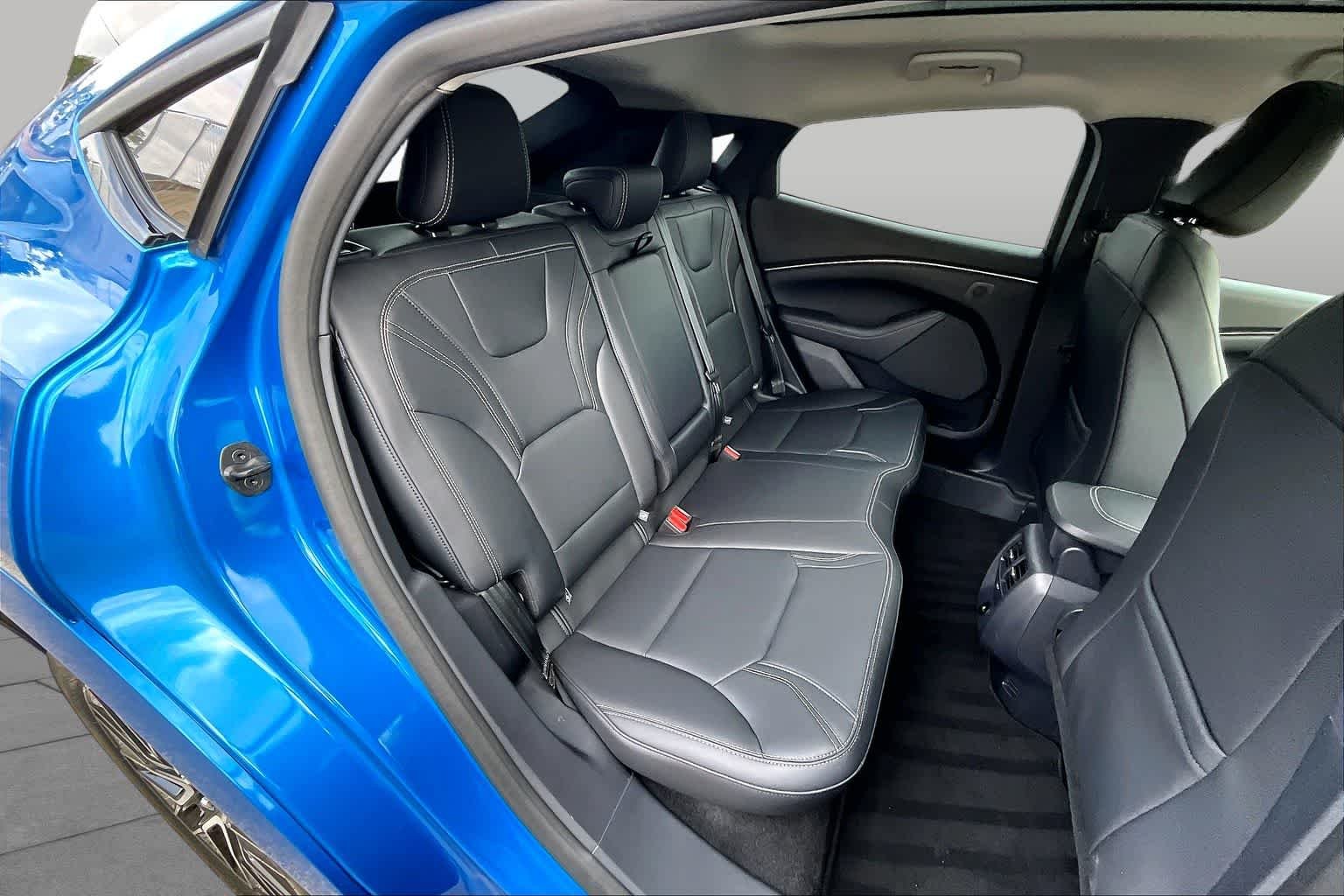 Used 2025 Velocity Blue Metallic Ford Premium image 19