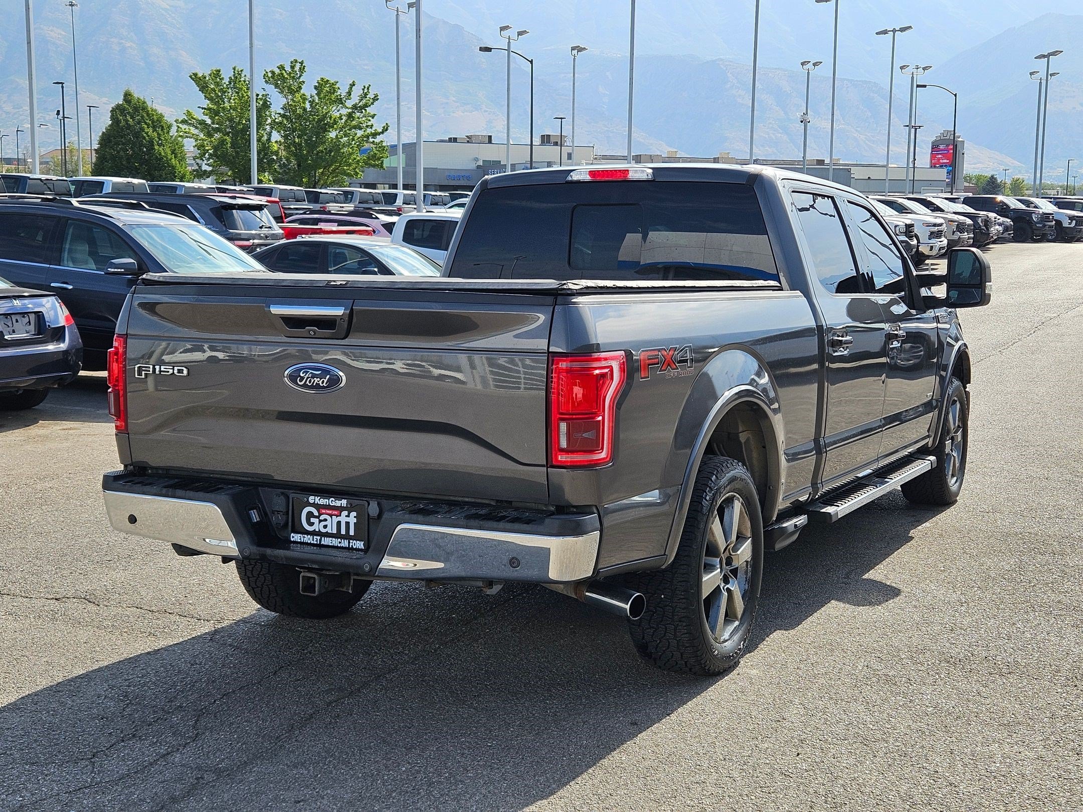 Used 2015 Magnetic Metallic Ford Lariat image 3