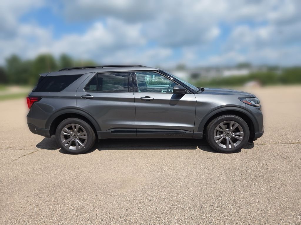 2026 Ford Explorer Active - Photo 7