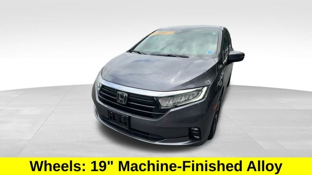 Used 2024 Modern Steel Metallic Honda Touring image 10