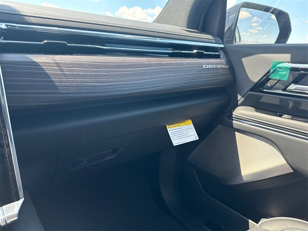 2025 GMC SIERRA - Image 26