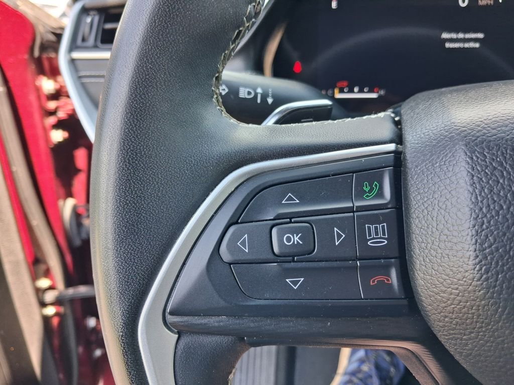Used 2023 Red Jeep Altitude X image 26