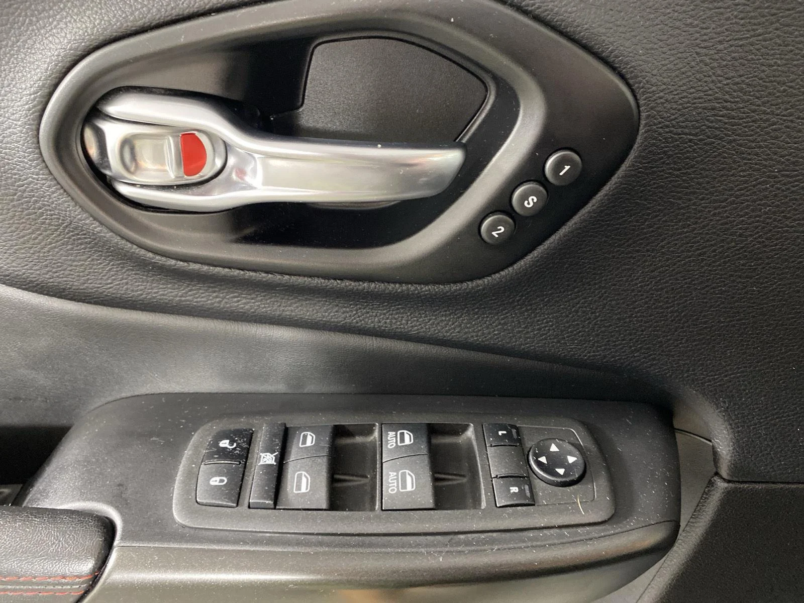 Used 2022 Bk Jeep Trailhawk image 12