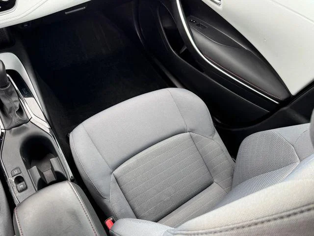 Certified Used 2024 CLASSIC SILVER METALLIC Toyota SE image 24