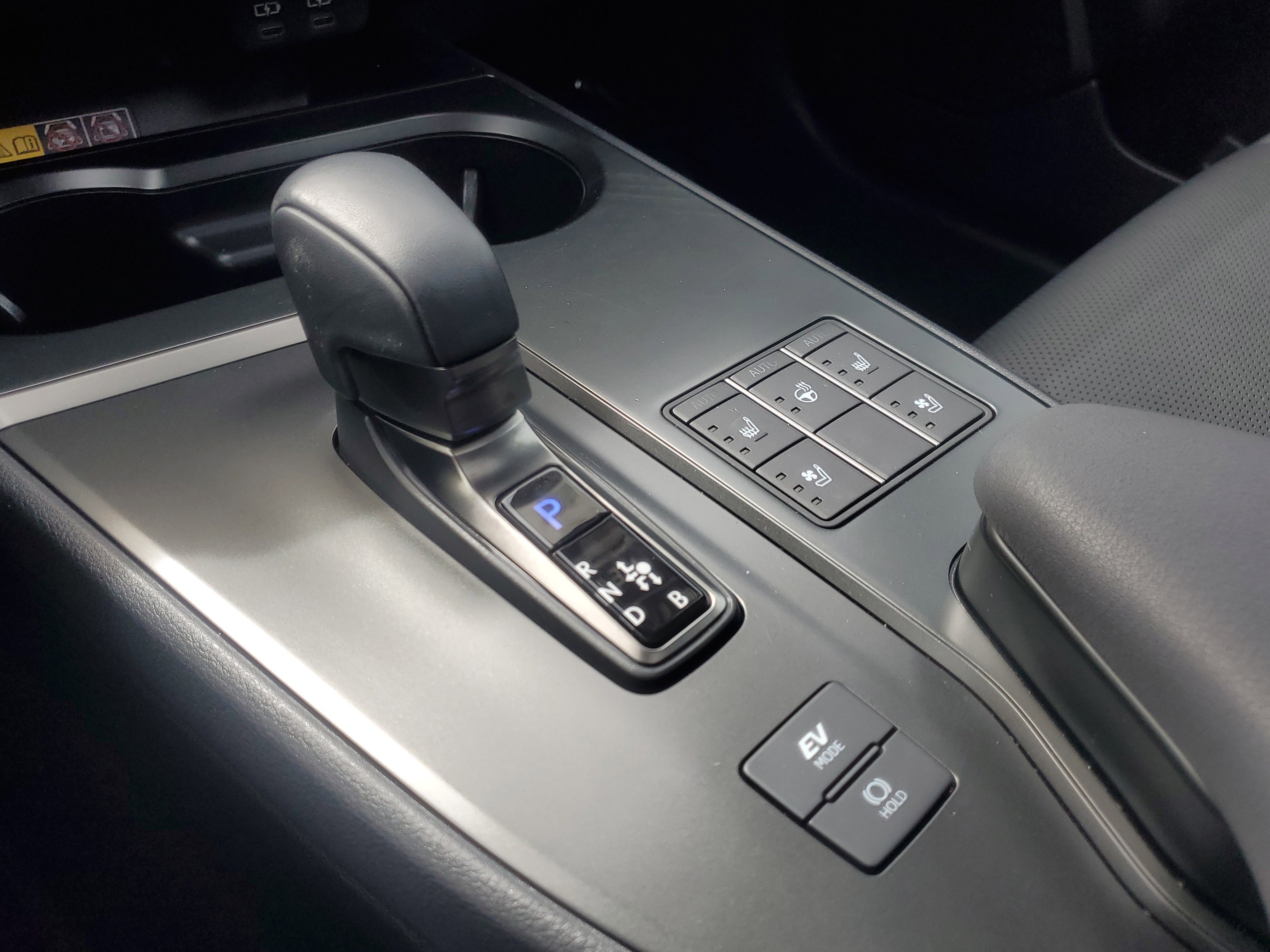 Certified Used 2025 Obsidian Lexus UX 300h F SPORT Design image 30