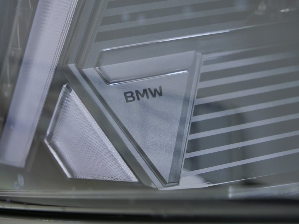 New 2027 Grey Pine Metallic BMW  image 4
