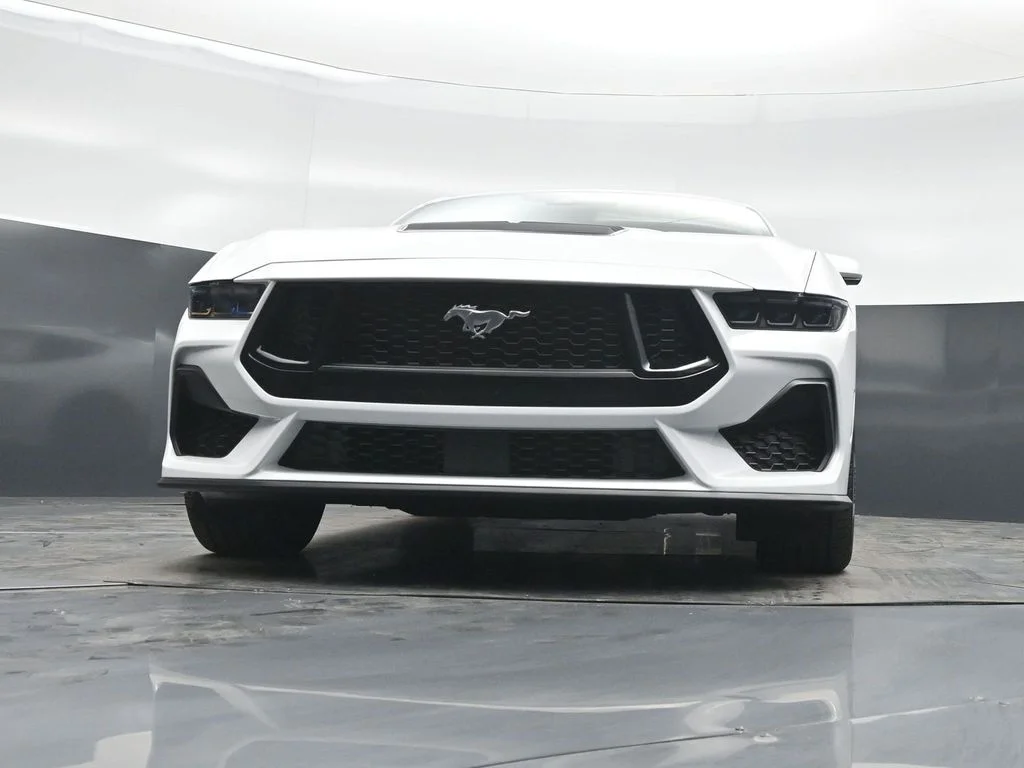 New 2026 Oxford White Ford GT image 39