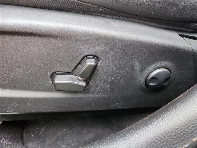 Used 2022 Black Chrysler Touring L Rear-Wheel Drive image 14