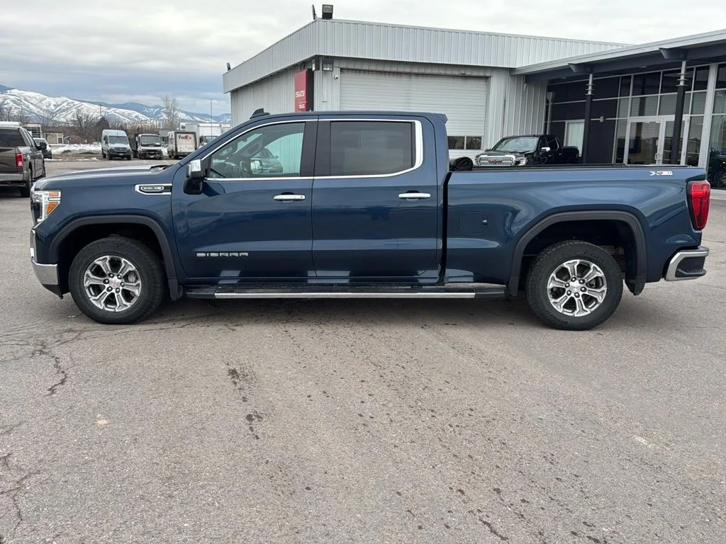 2021 GMC Sierra 4WD Crew Cab Short Box SLT's photo