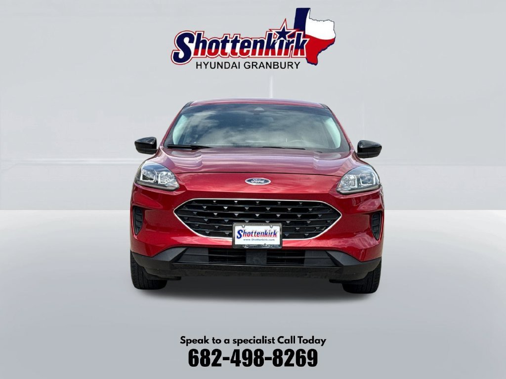 Used 2022 Ford Escape SE with VIN 1FMCU0G68NUB87141 for sale in Granbury, TX