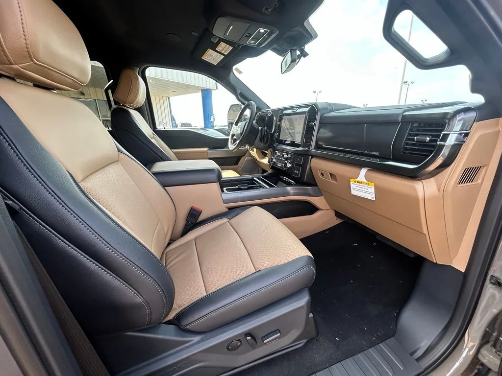 New 2026 Marsh Gray Ford F-250® Lariat® image 24