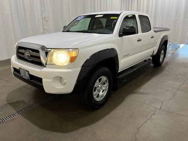 Used 2009 White Toyota PreRunner image 8