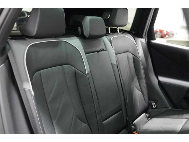New 2026 Frozen Deep Grey BMW 30 xDrive image 11