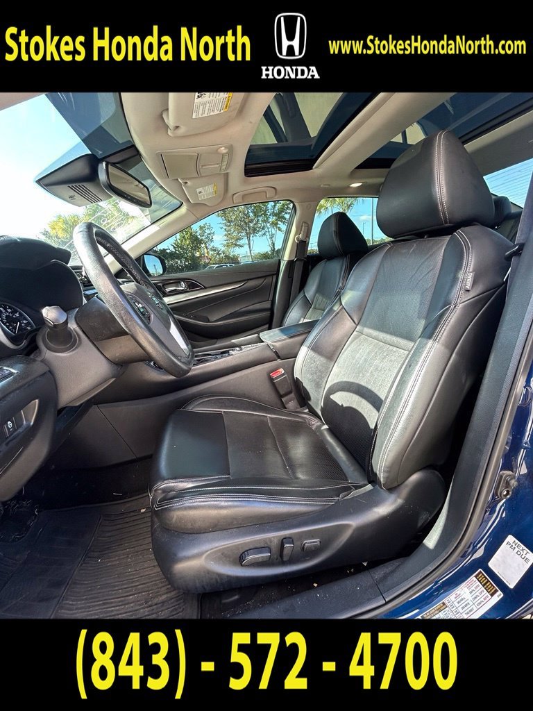 Used 2020  Nissan 3.5 SL image 6