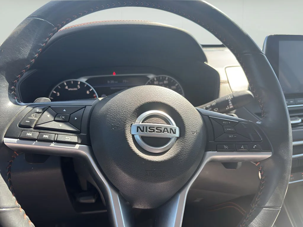 Used 2022 Deep Blue Pearl Nissan 2.5 SR image 26