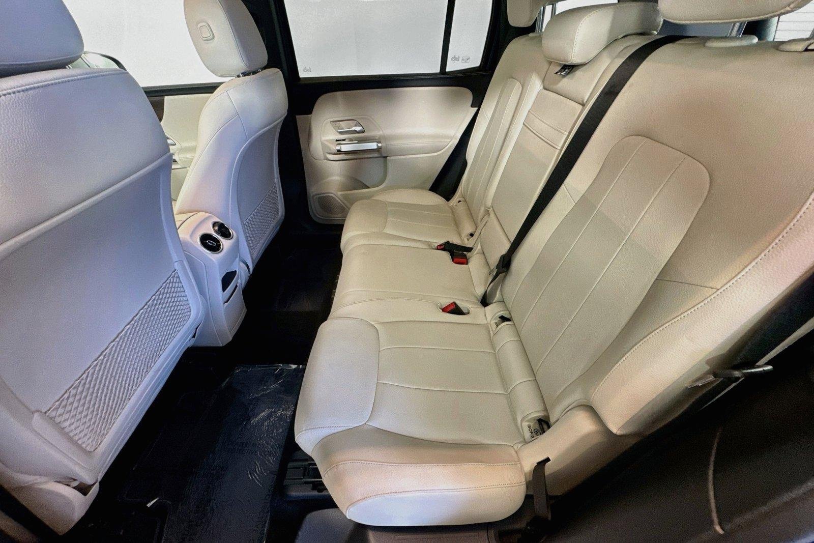 Used 2022 Denim Blue Metallic Mercedes-Benz GLB 250 image 23