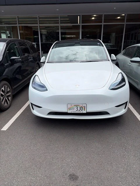 Used 2023 White Tesla Long Range image 6
