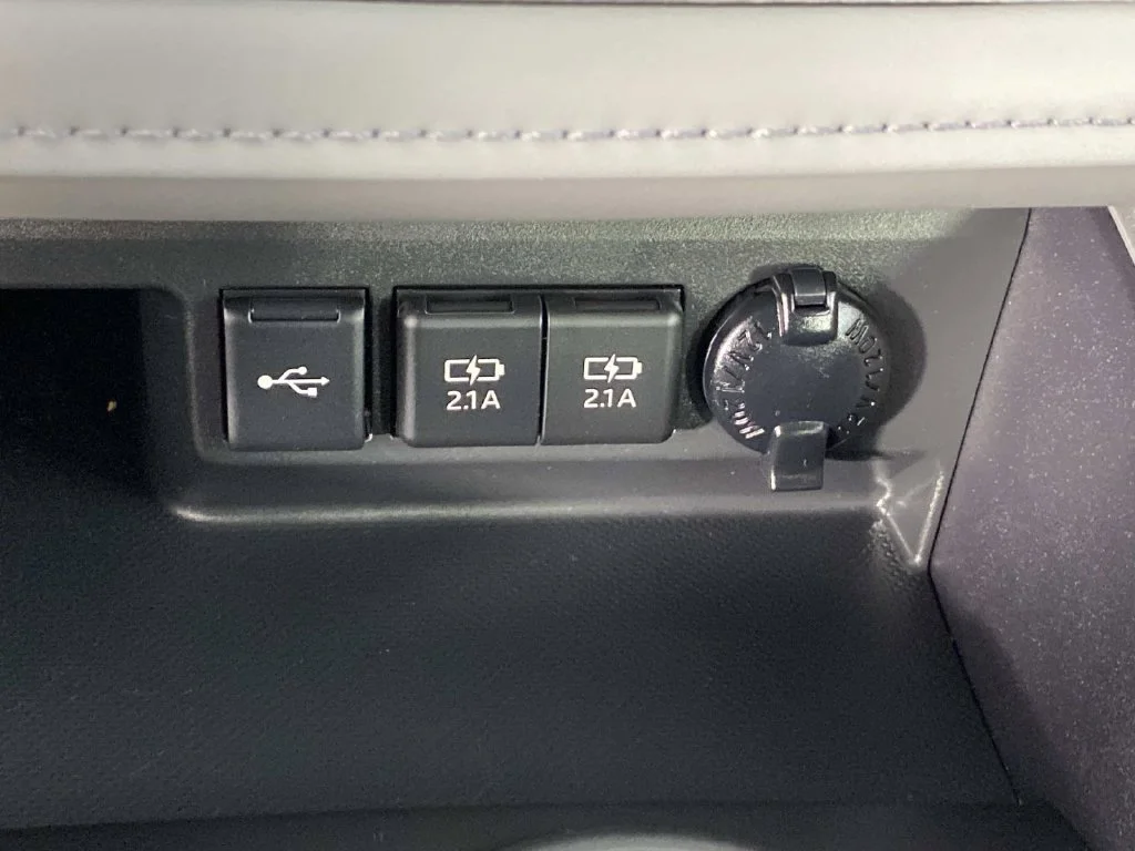 Used 2021 Blizzard Pearl Toyota XLE image 16