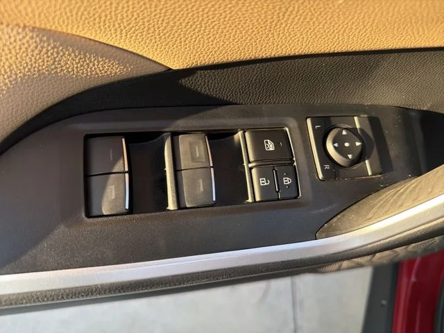 2024 Toyota RAV4 XLE Premium - Photo 10