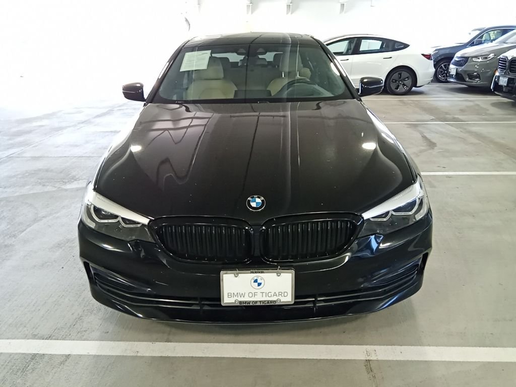 Used 2018 Black Sapphire Metallic BMW 530e xDrive iPerformance image 2