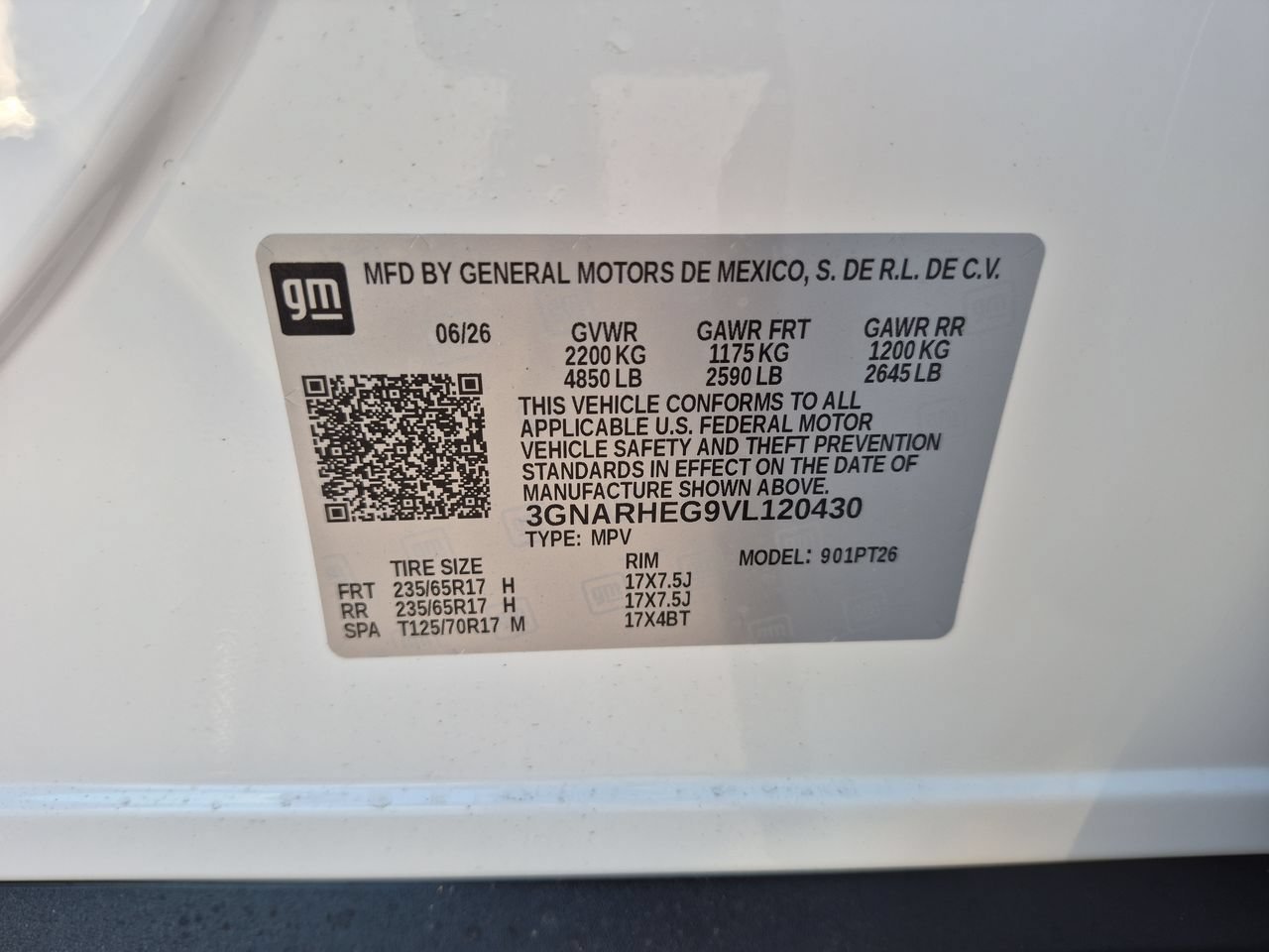 2027 Chevrolet Equinox LT - Photo 31