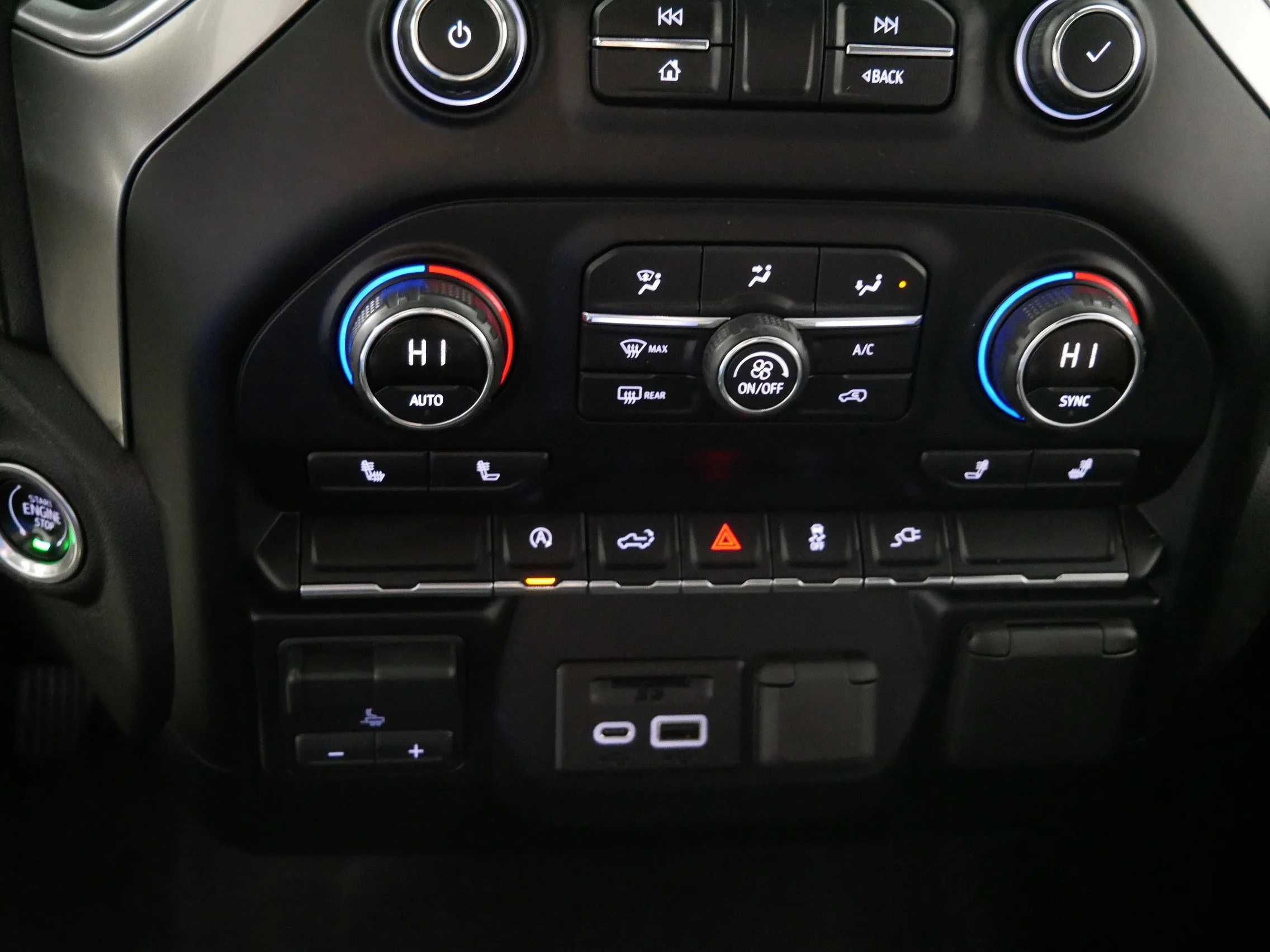 Used 2019 Shadow Gray Metallic Chevrolet LT image 23
