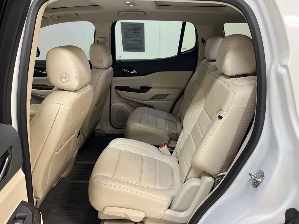 Used 2020 White GMC Denali image 32