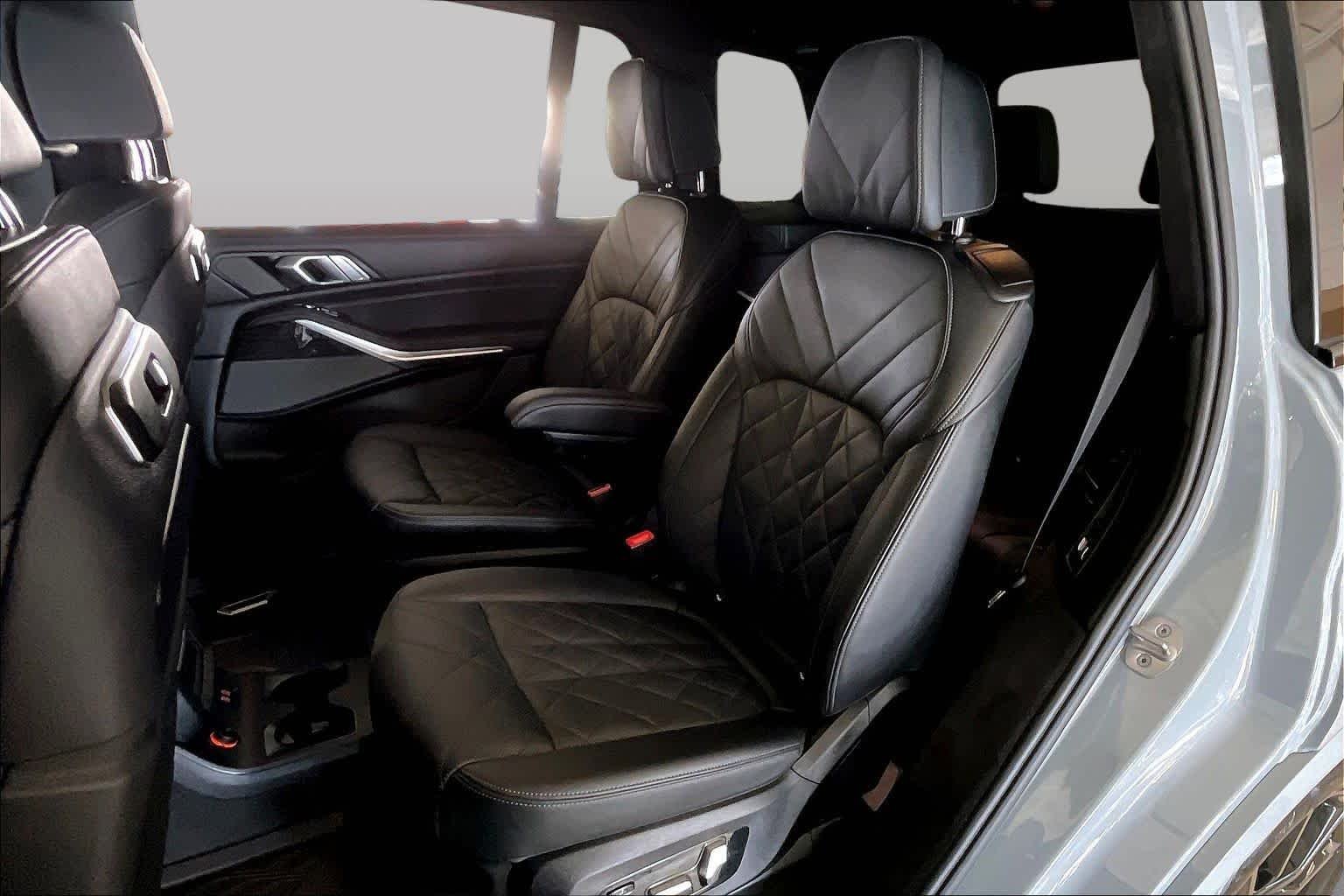 Used 2024 Brooklyn Grey Metallic BMW xDrive40i image 19