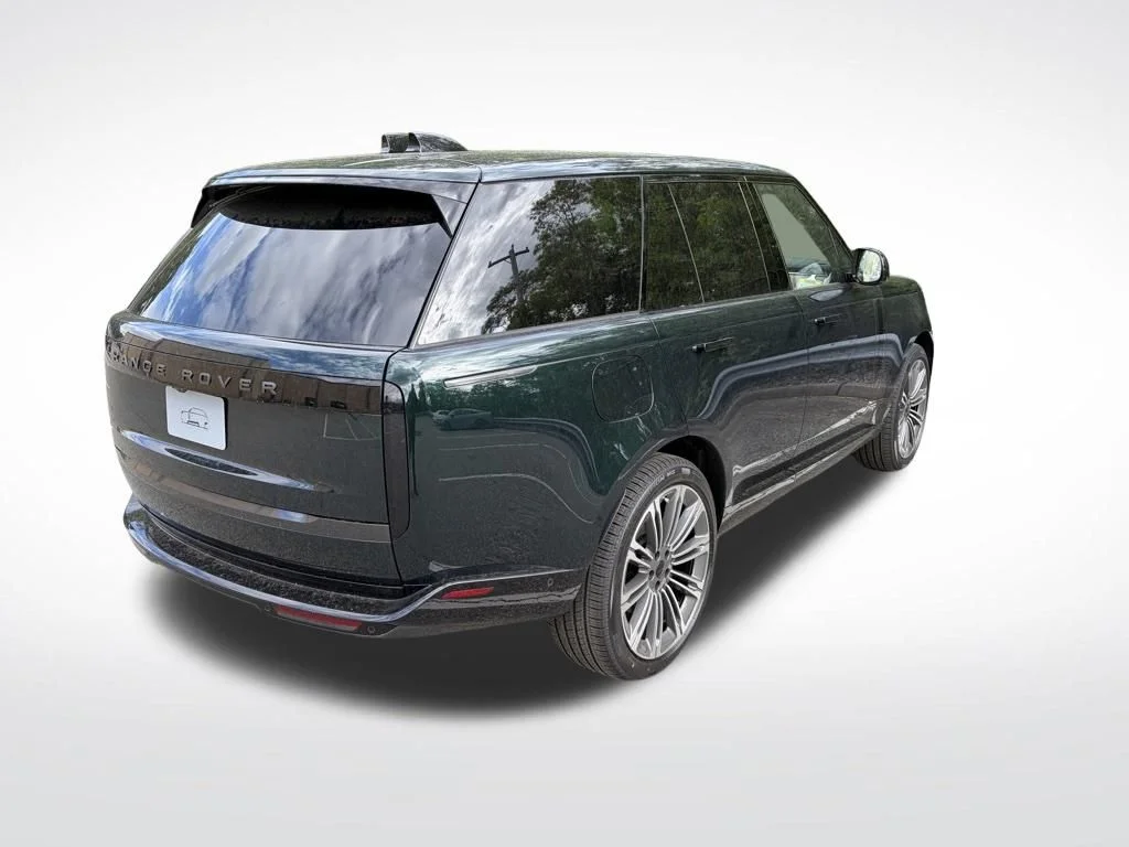 New 2026 Green Land Rover SE image 8