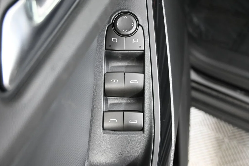 2026 Chevrolet Equinox LT - Photo 19