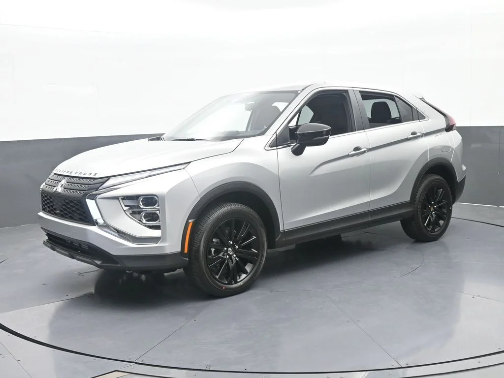 New 2026 Silver Mitsubishi LE 1.5T S-AWC image 6