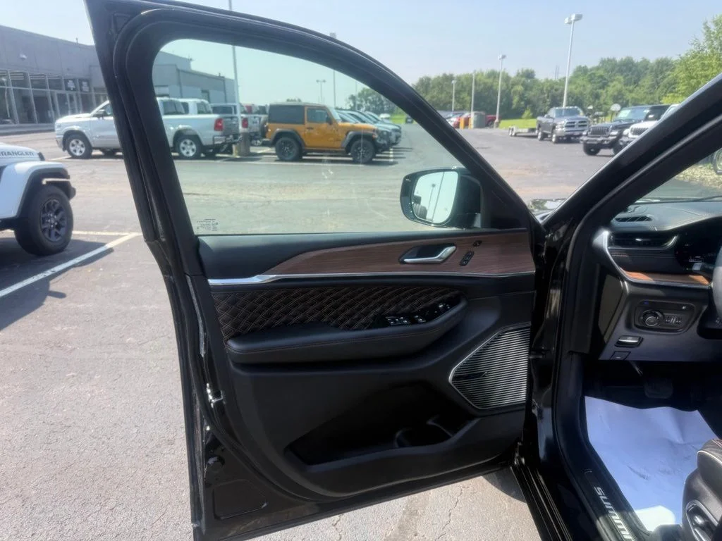 Certified Used 2023 Black Jeep Summit 4xe image 13