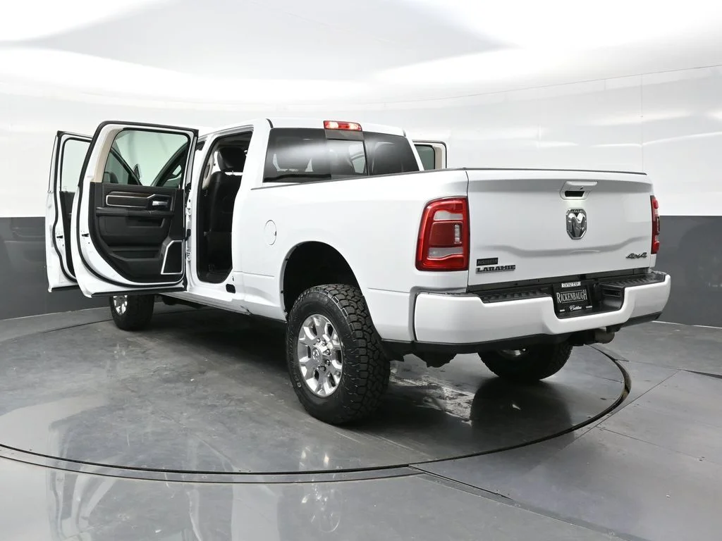 Used 2023 White Ram Laramie image 41