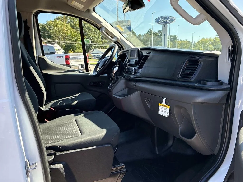 Used 2025 White Ford  image 9