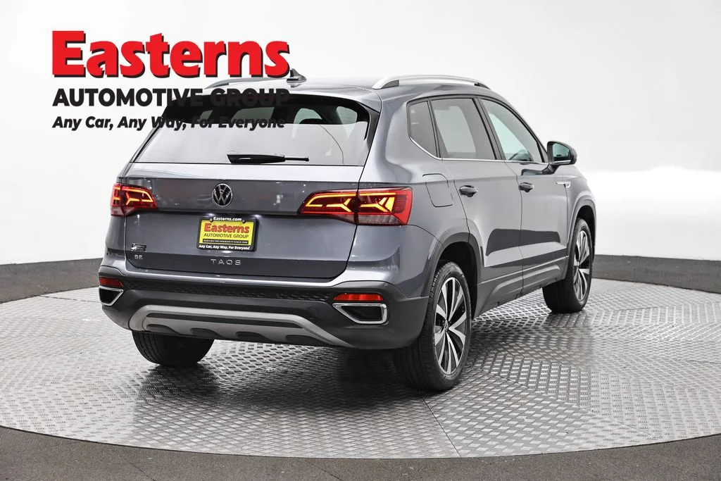 Used 2022 Gray Volkswagen 1.5T SE image 5