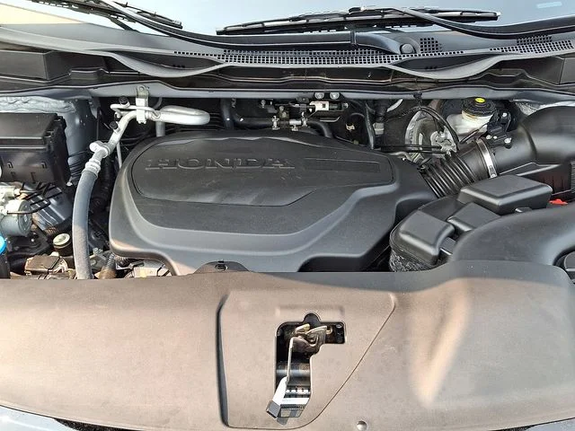 Used 2025  Honda EX-L image 29