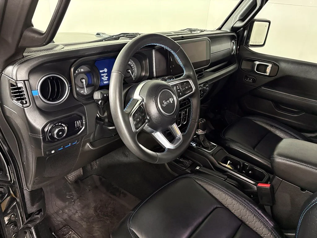 Used 2024 Black Jeep High Altitude 4xe image 16